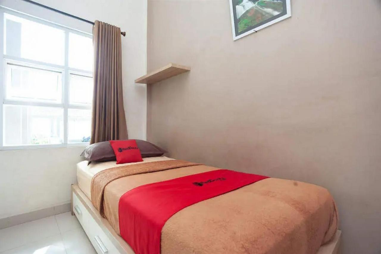 Reddoorz Syariah @ Jalan Hos Cokroaminoto 잠비 외부 사진